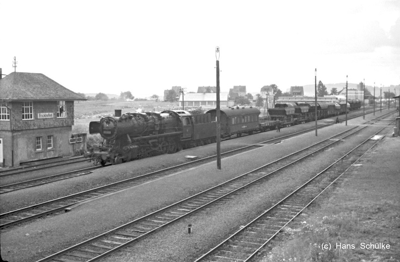 50 2296 mit Ng 8921 wartet